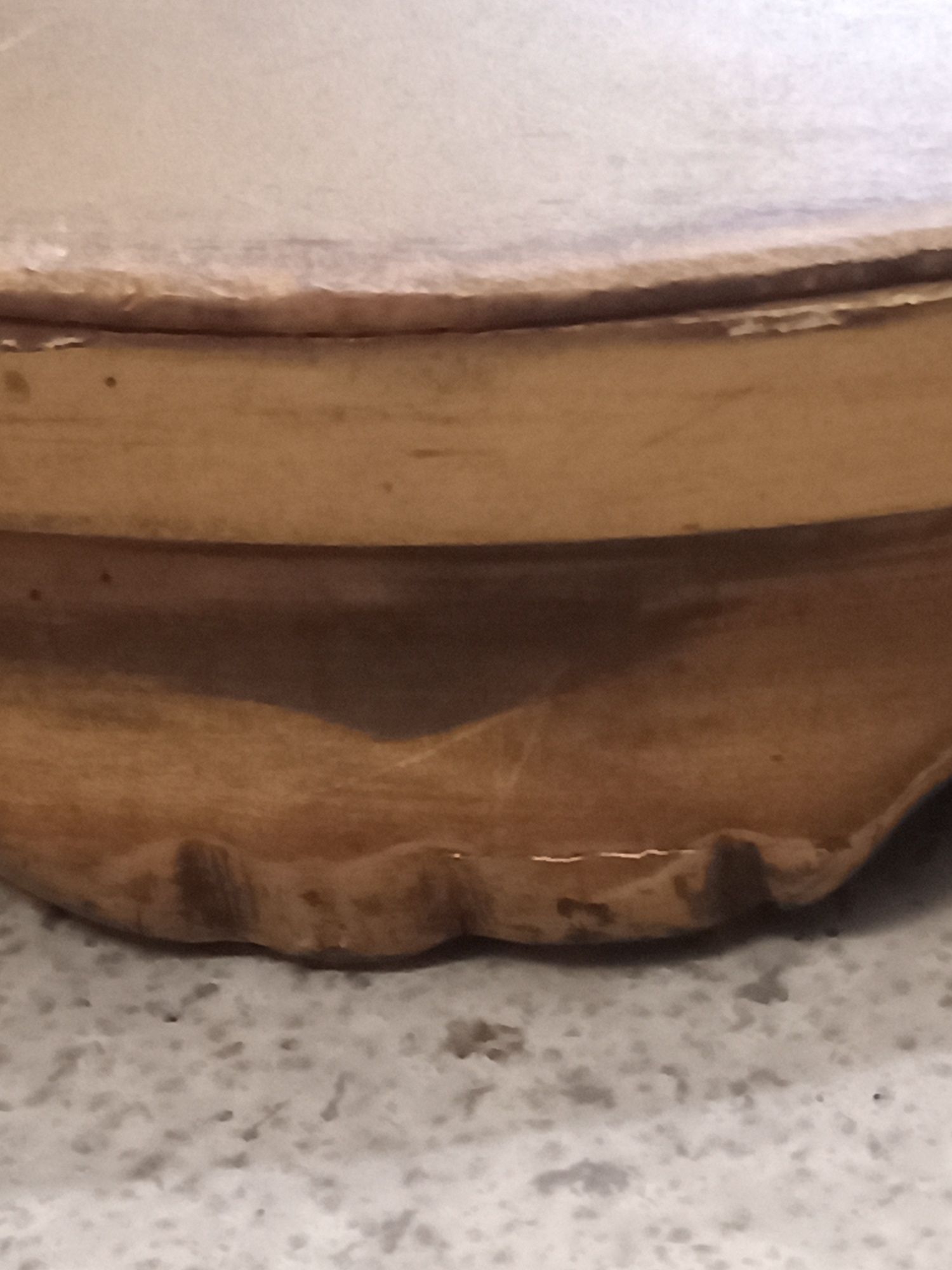 Espelho oval biselado antigo com moldura em dourado e verde velho