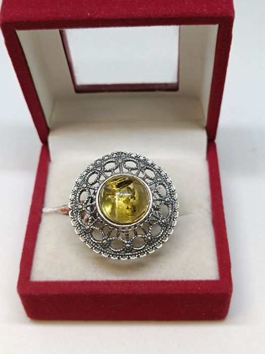 Srebrny pierścionek z cytrynowym bursztynem regulowany, rezerwacja