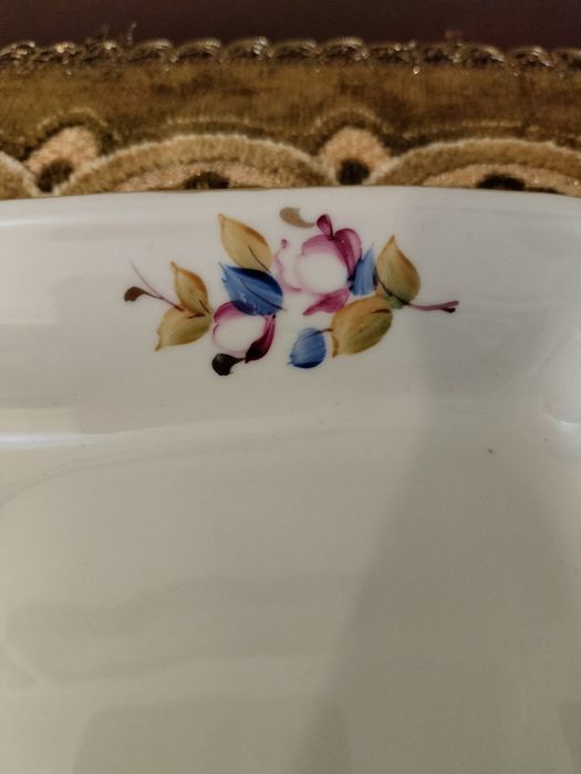 Менажница. Кремгэс.