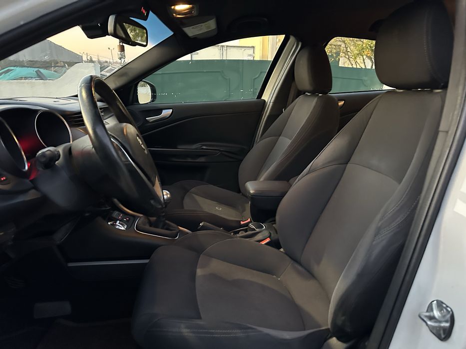 Alfa Romeo Giuleta 1.6 MultiJet 120cv 2015 NACIONAL