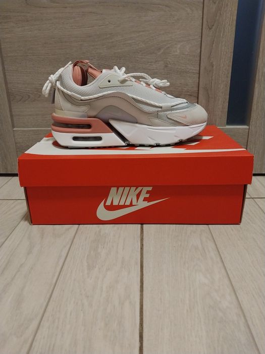 Жіночі кросівки Nike Air Max Furyosa