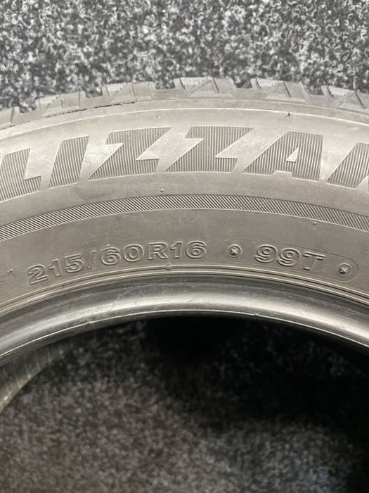 Продам Б/У шини Brigestone 215/60R16 BLIZZAK WS80