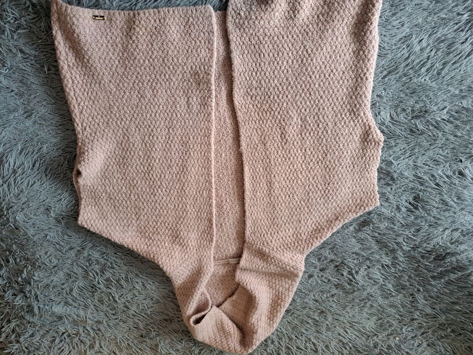 Sprzedam pelerynę M/L różowa blada Cocomore z kapturem