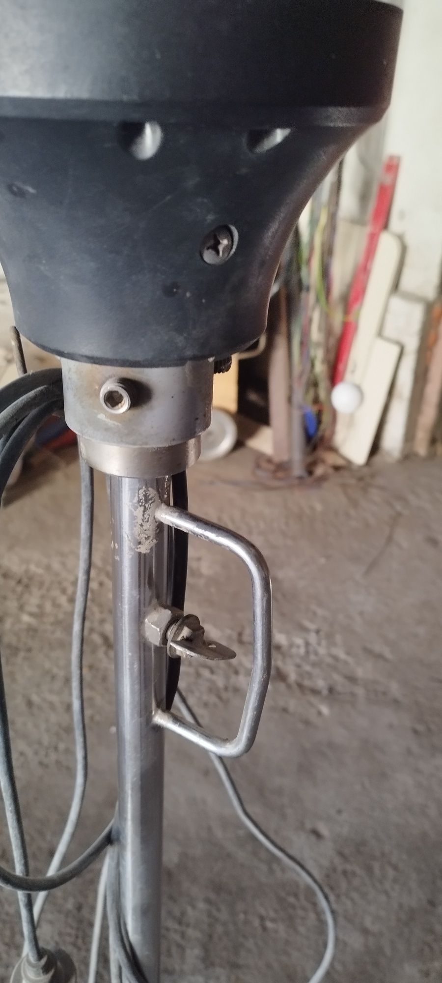 Lampa dużej mocy np. na budowę