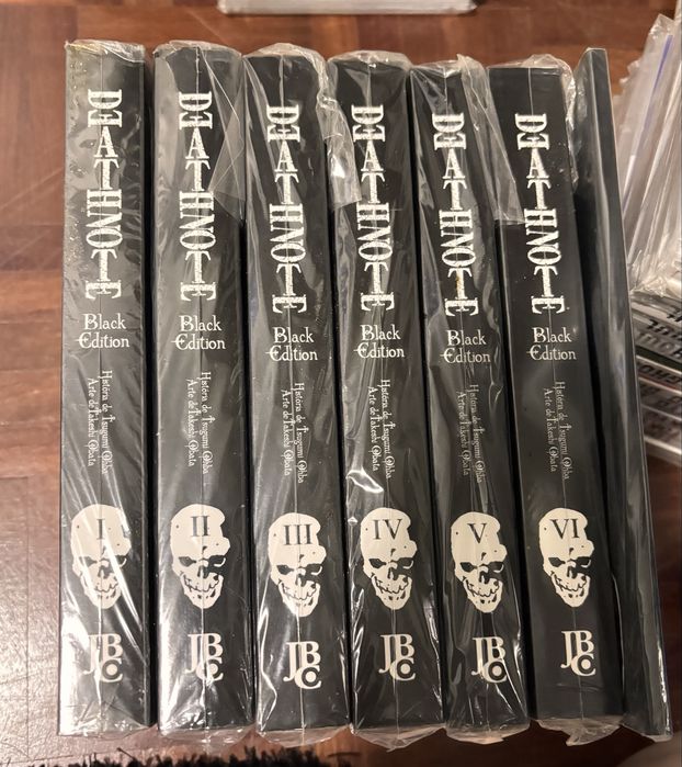 Colecao mangas death note black edition + caderno em perfeito estado