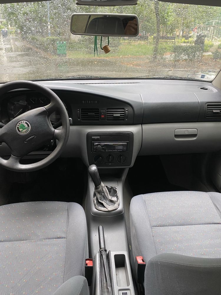 Skoda Octawia 2003 r 1.4 benzyna niski przebieg