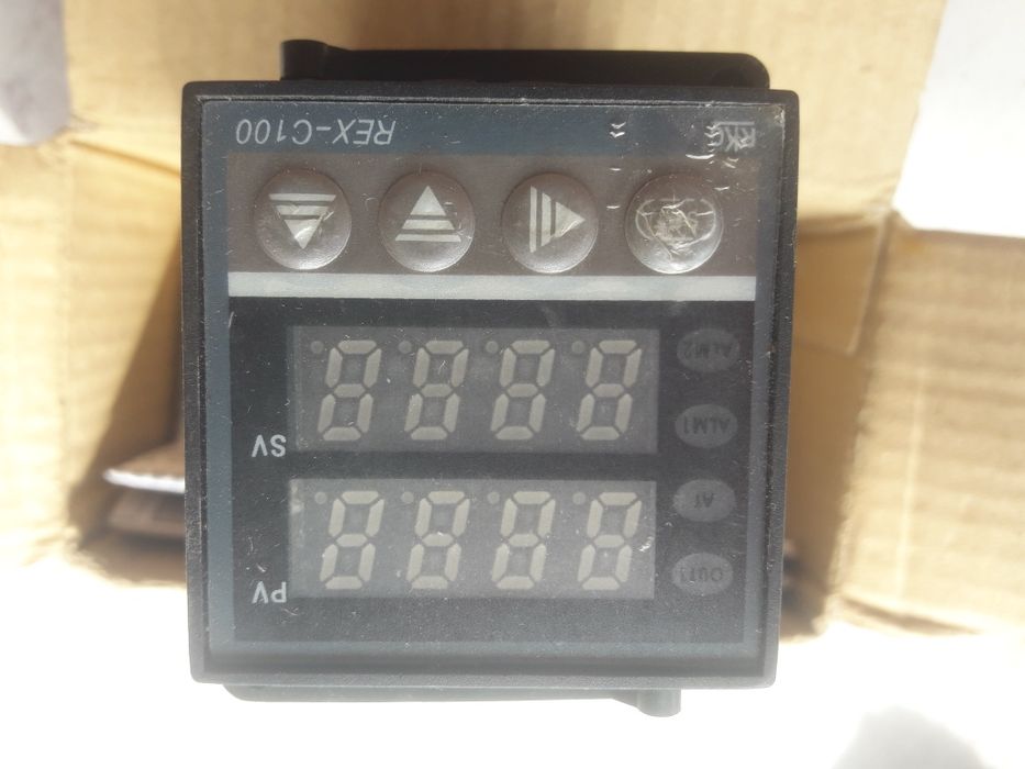 терморегулятор REX C-100