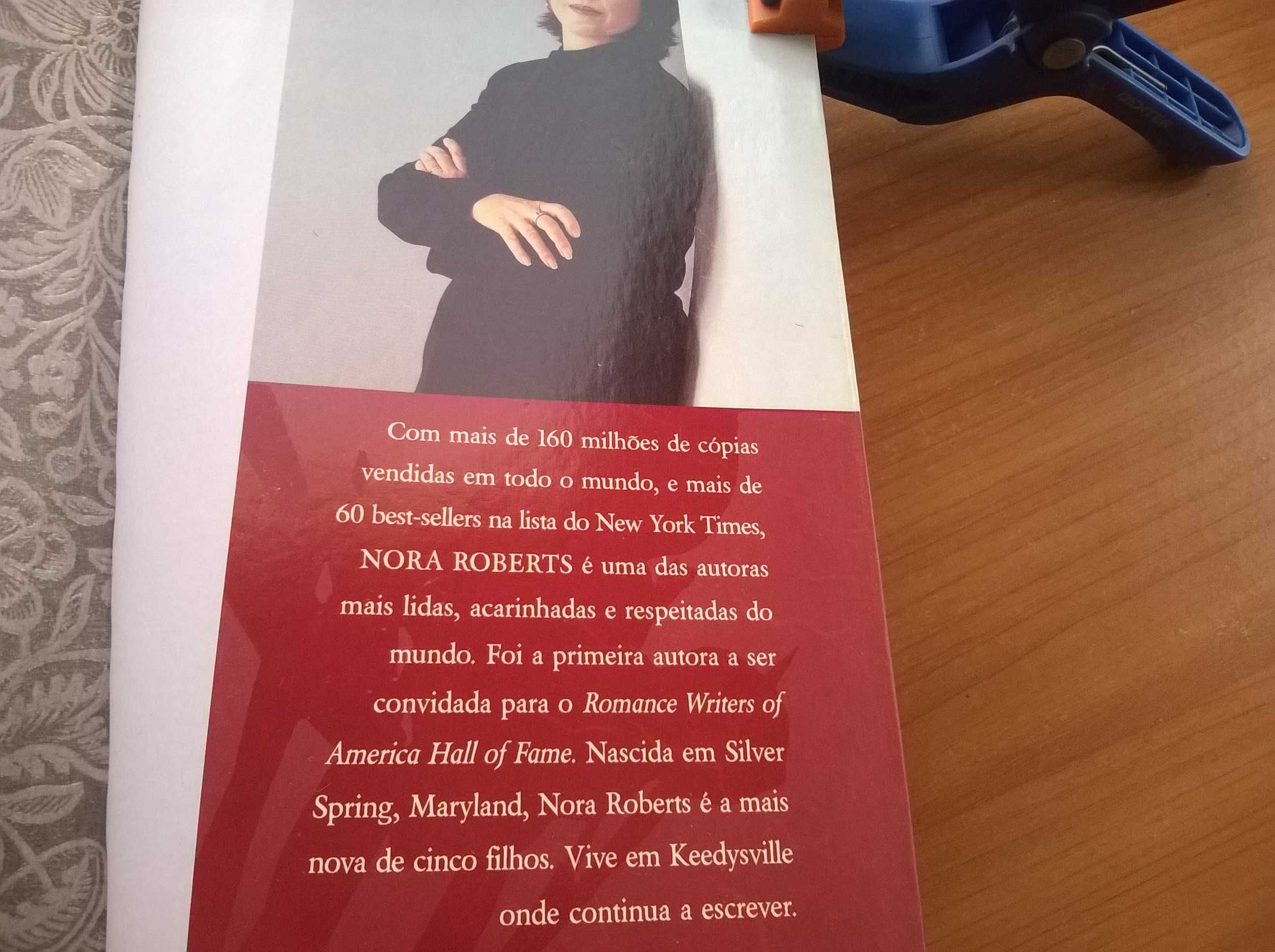 Herança de Vergonha - Nora Roberts