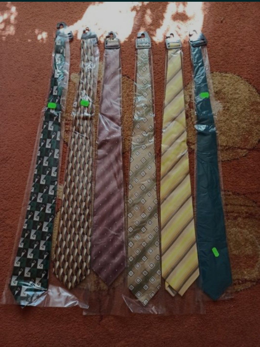 Krawaty nowe 50szuk
