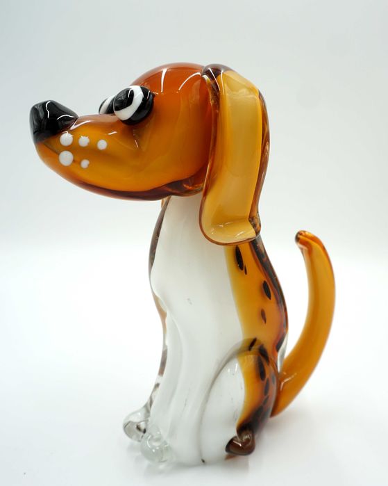 SZKŁO w stylu murano figurka pies beagle