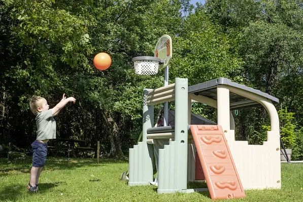 Ігровий центр Smoby 840206 з баск. корзиною, воротами, гіркою