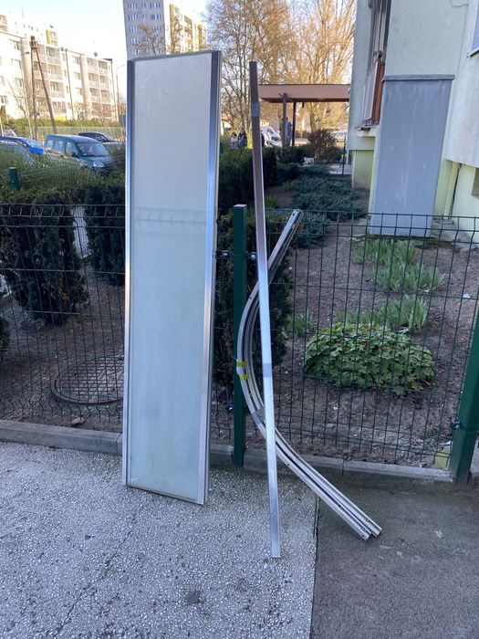 Kabina prysznicowa 90x90 półokrągła