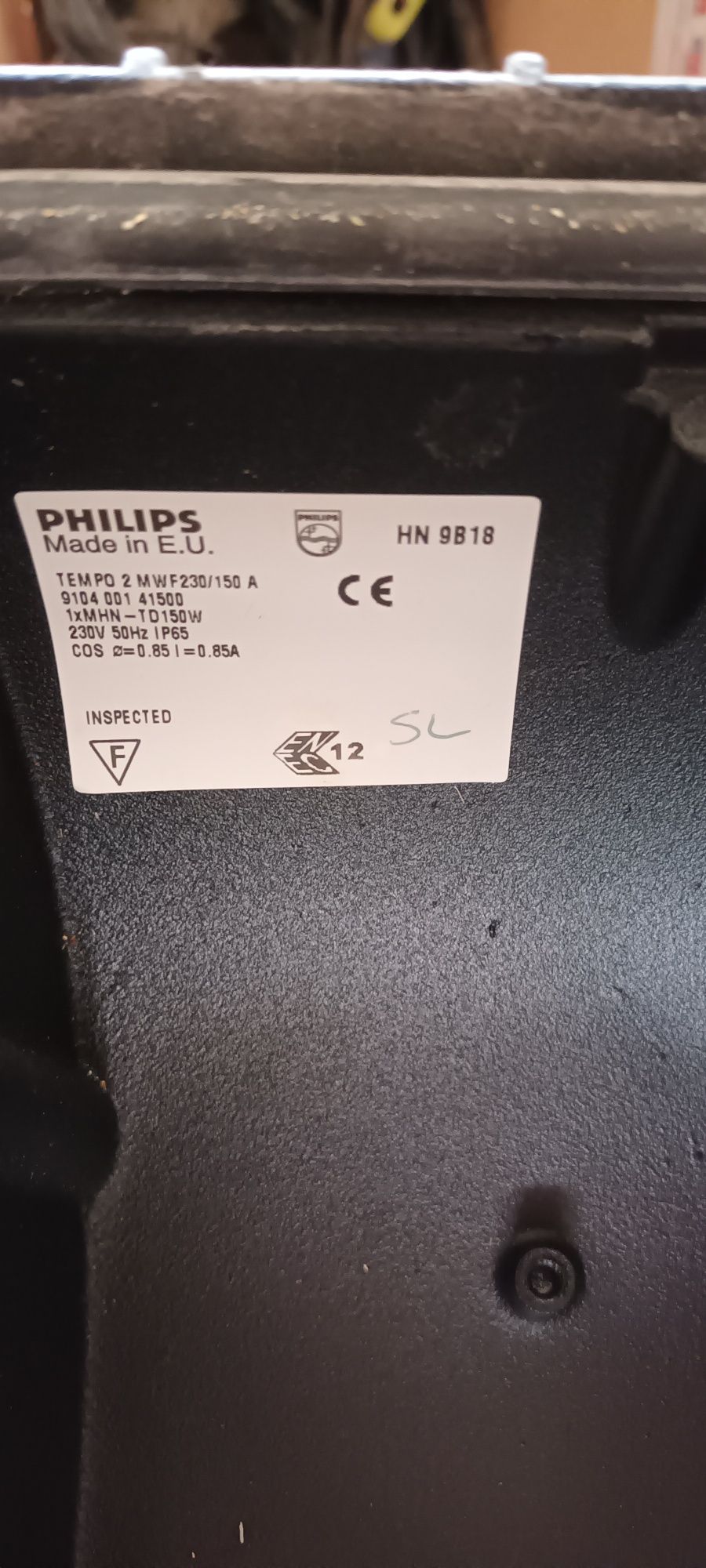 Projetor de Halogénio Philips IP65