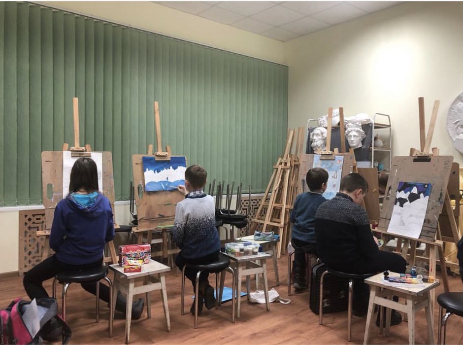 Уроки для дітей з малювання Заняття творчістью