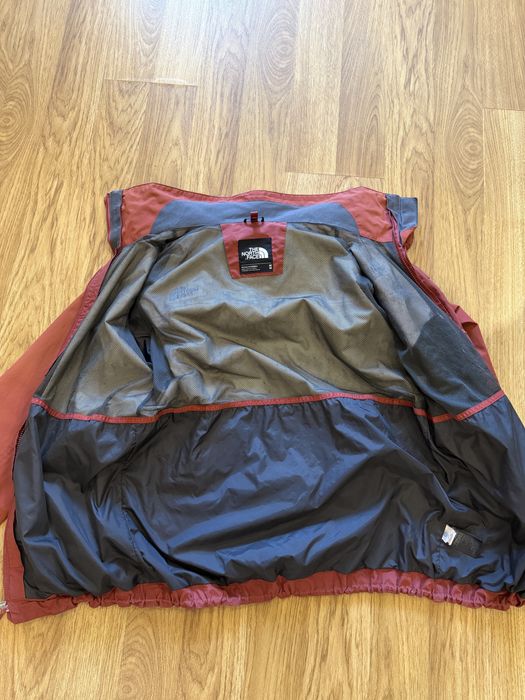 Трекінгова куртка The North Face Gore Tex