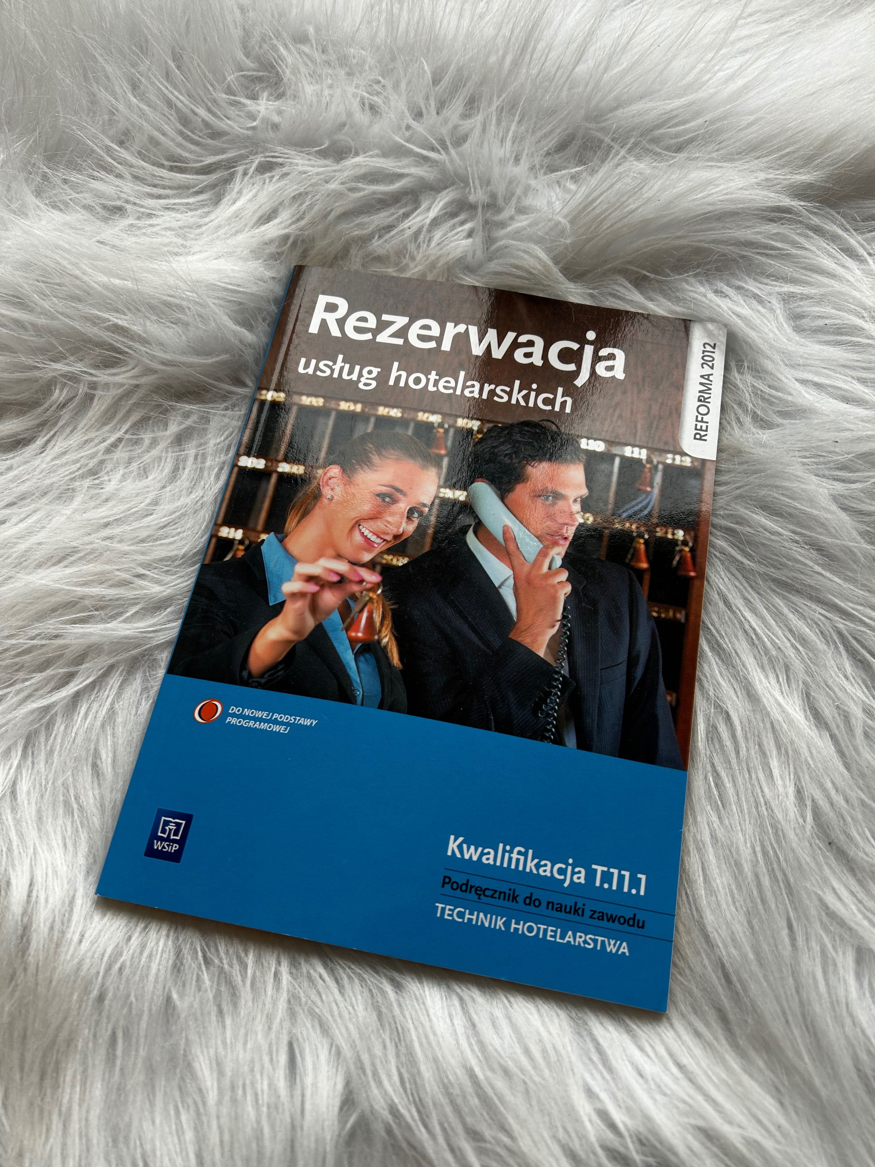 Książka „rezerwacja usług hotelarskich” nowa