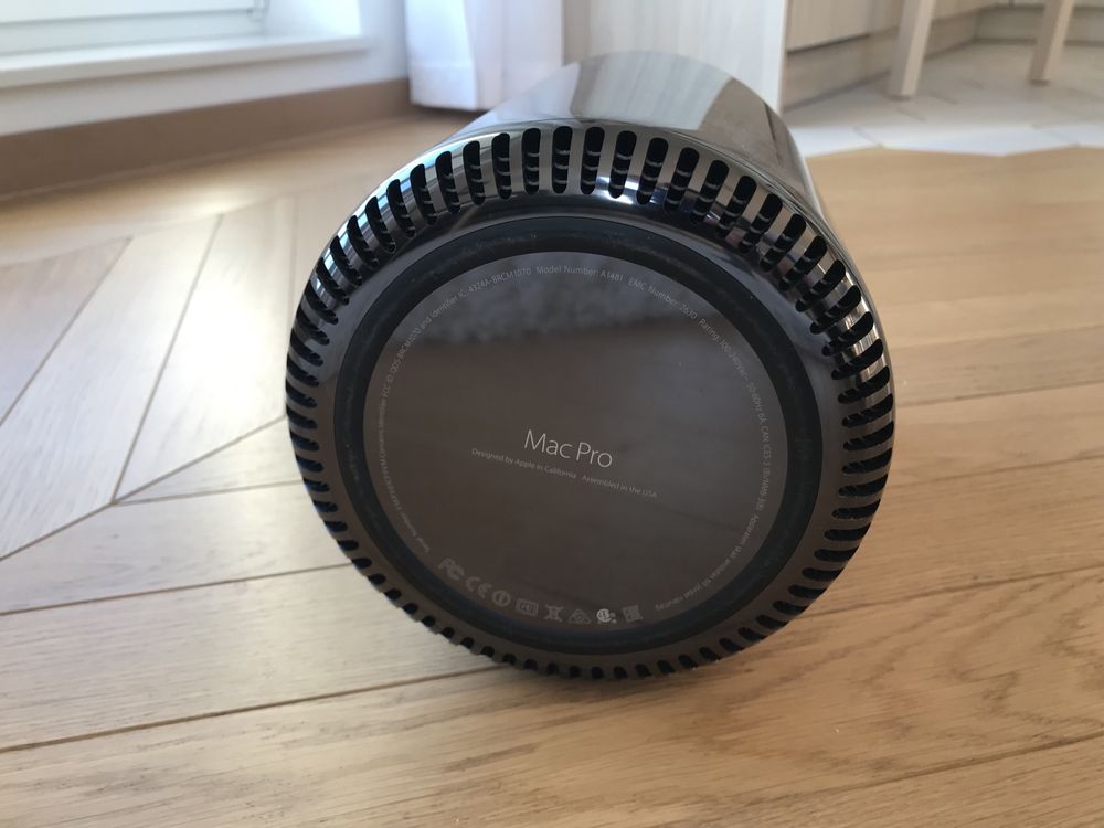 Komputer MAC PRO Apple 2.05 TB