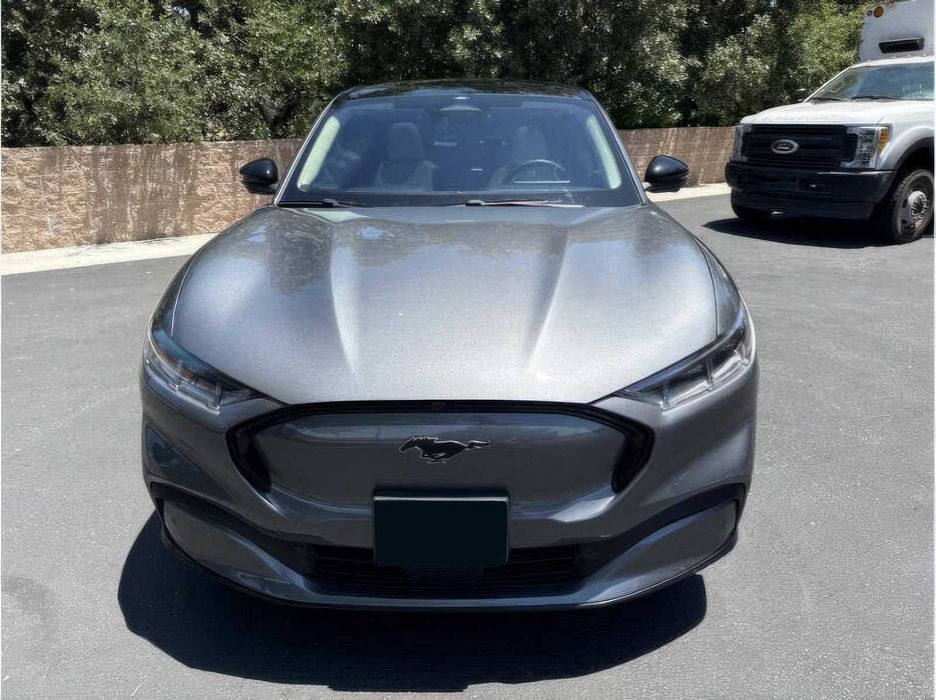 Ford Mustang Mach-E Premium      2021