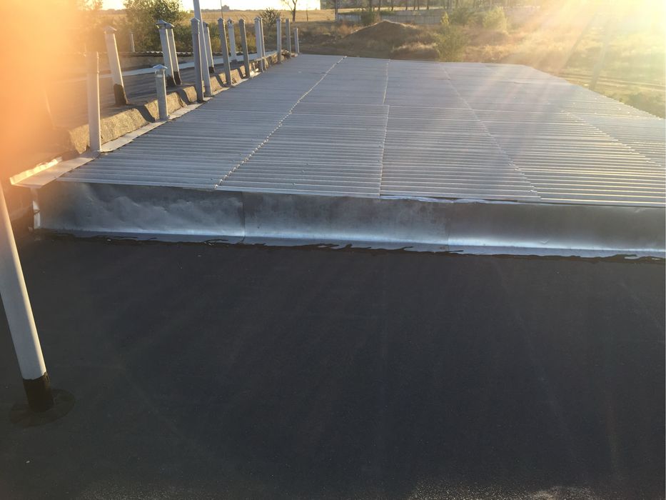 Продам добротный большой гараж