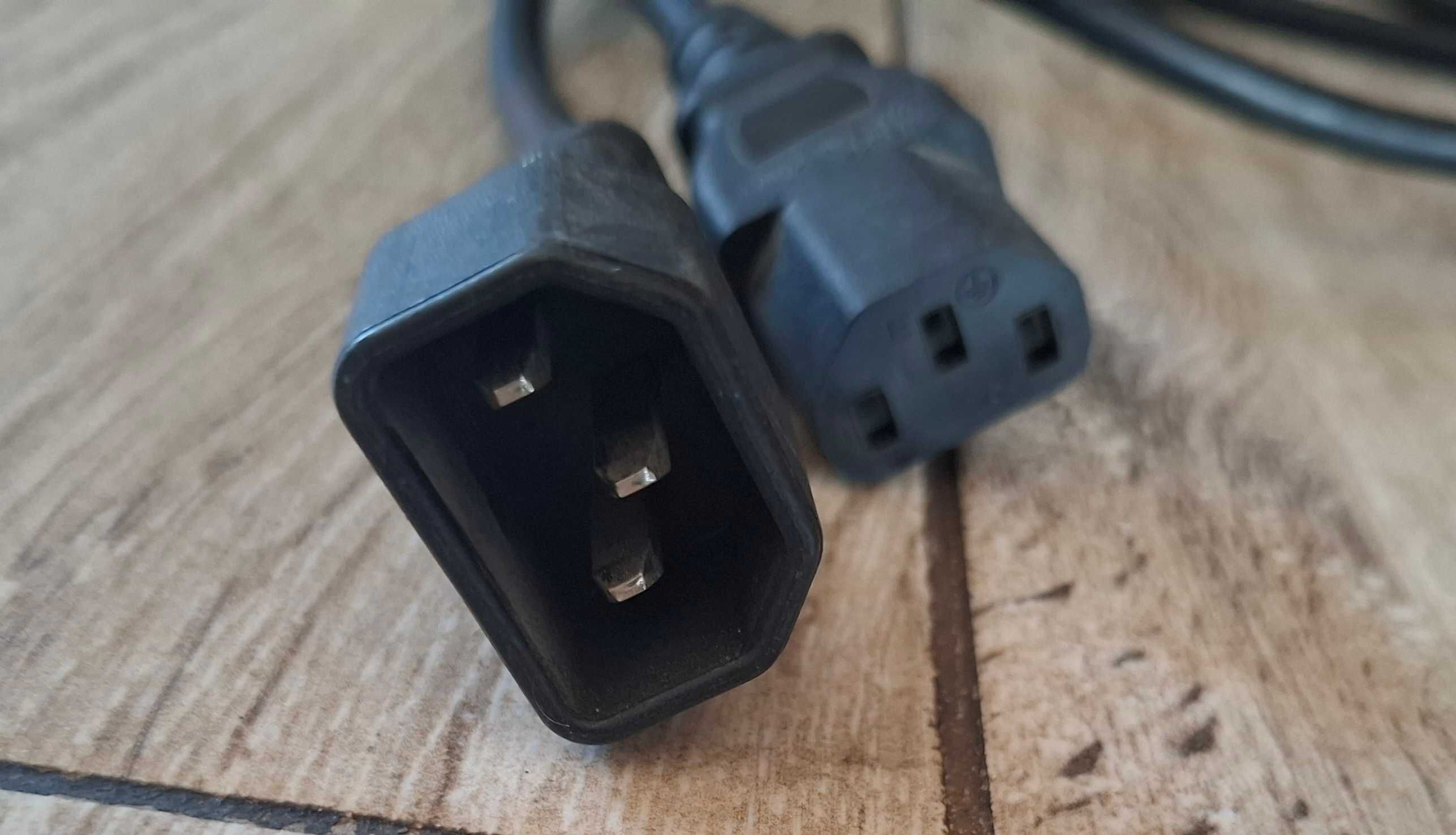 Zasilacze i przedłużacze kabli zasilających 3 pin