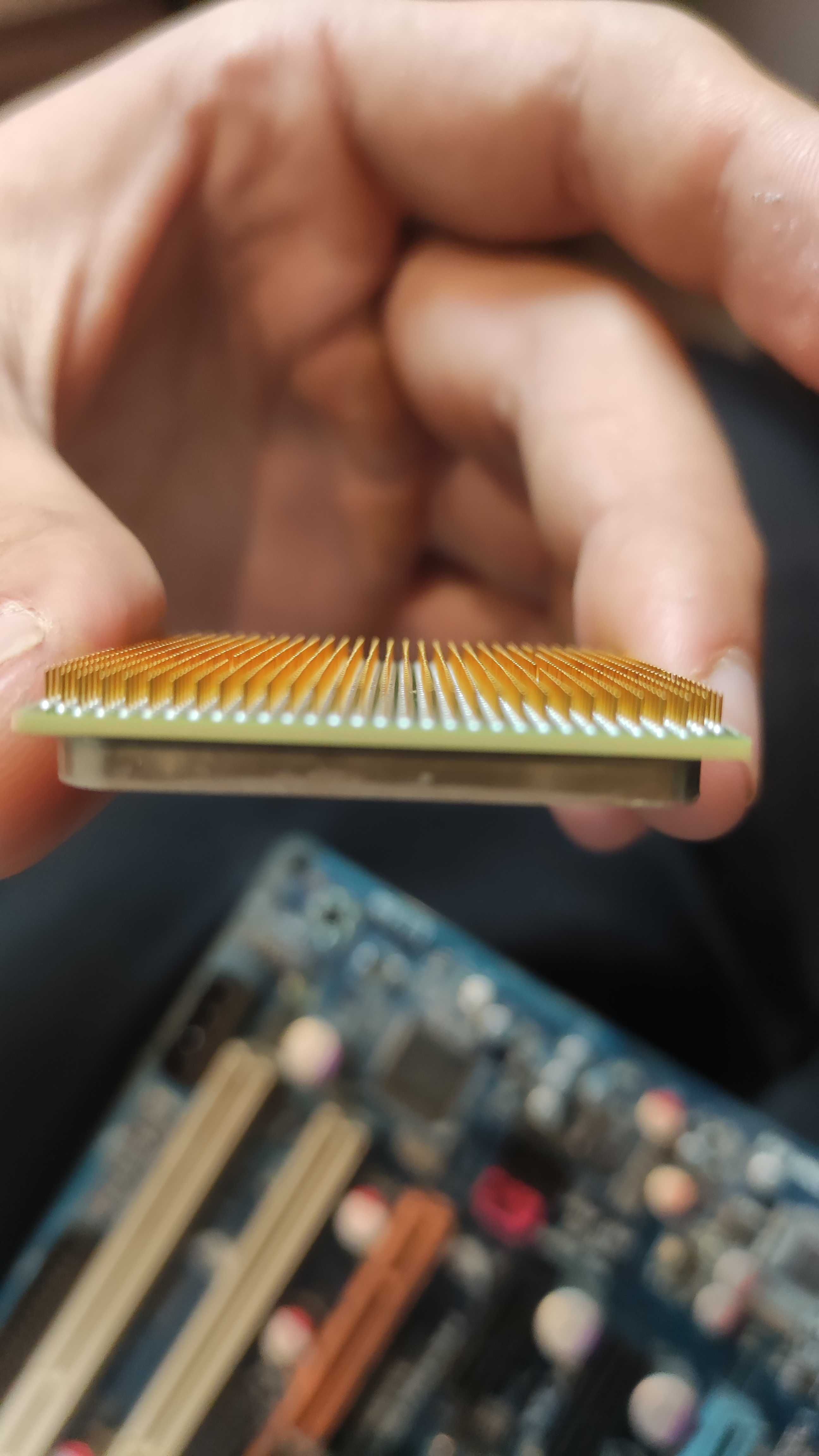 Procesor AMD Athlon 64 X2 5200+ Socket AM2 2.7 ghz