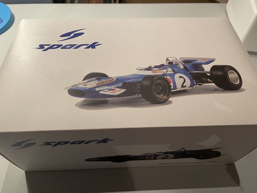 Model F1 1969 Matra MS80 J. Stewart 1:18 firmy Spark