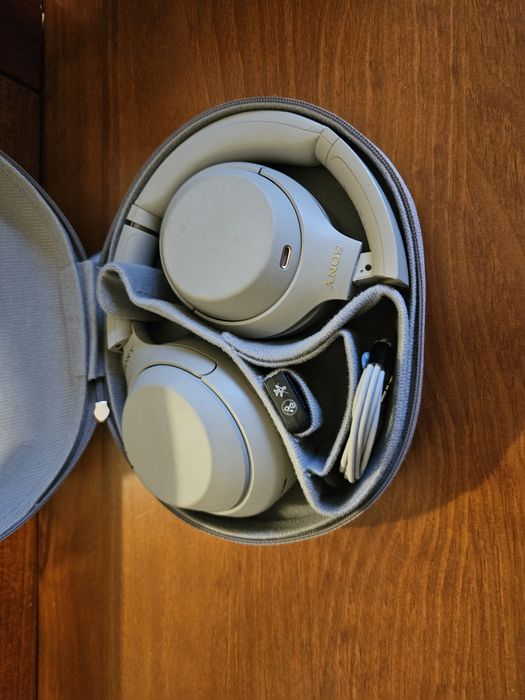 Auscultadores Noise Cancelling Bluetooth Sony WH-1000XM4 - Prateado