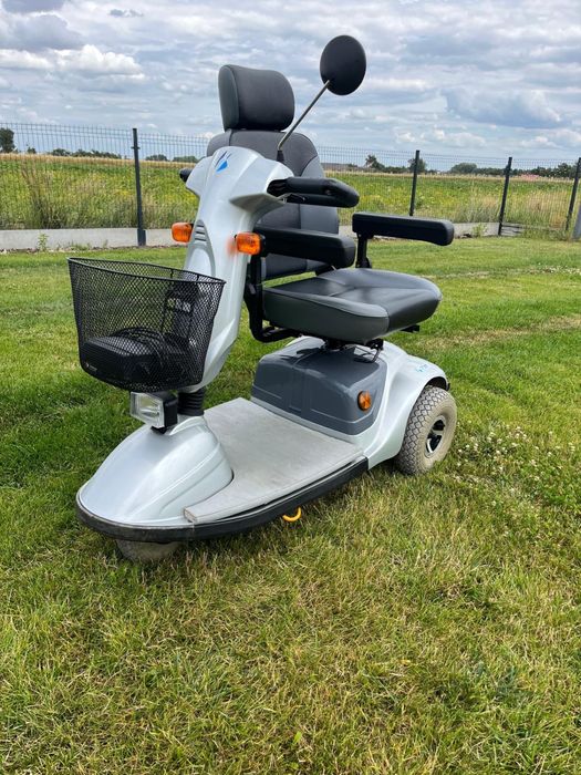 Wózek inwalidzki elektryczny