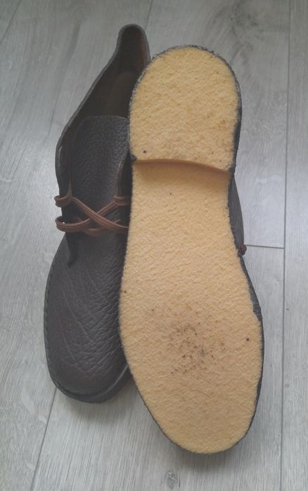 Чоловіче взуття.