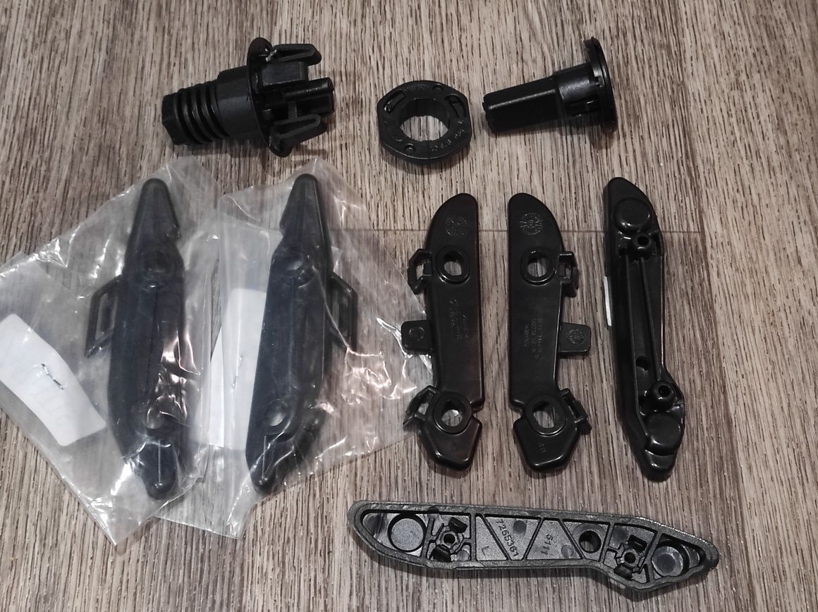Кронштейн кріплення бампера BMW F30 F32 F36 7279712 7279711 прав лівий