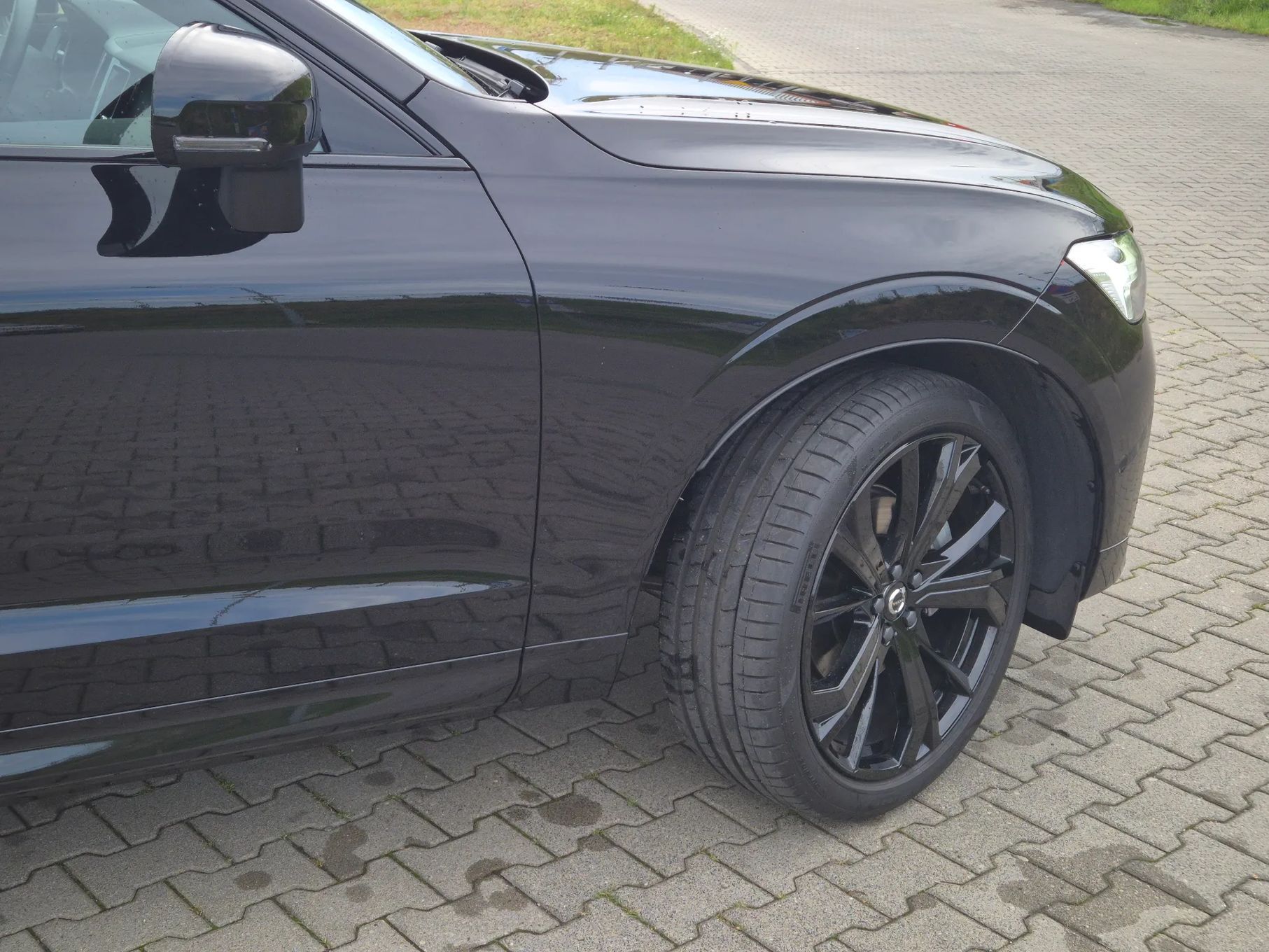 Volvo XC 60 Cesja Leasingu Volvo XC60 B5 AWD BLACK EDITION | 250 KM | 2024 |