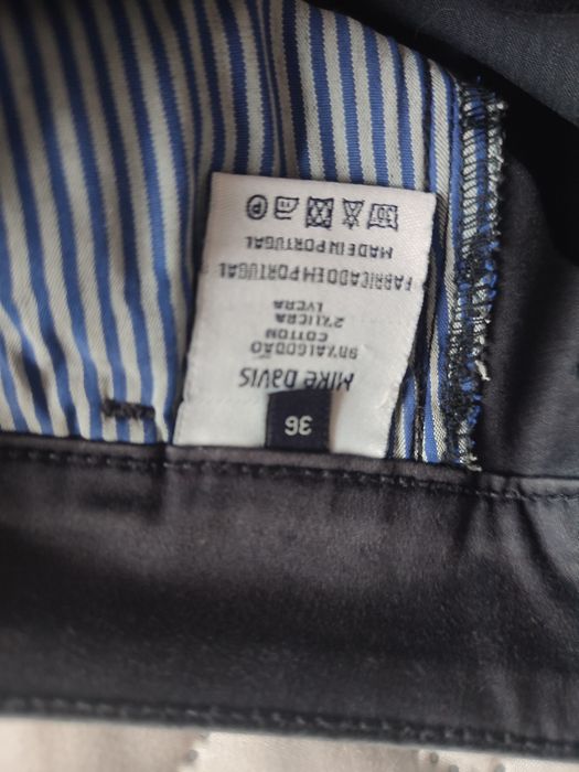 Vendo calças de senhora de cor azul