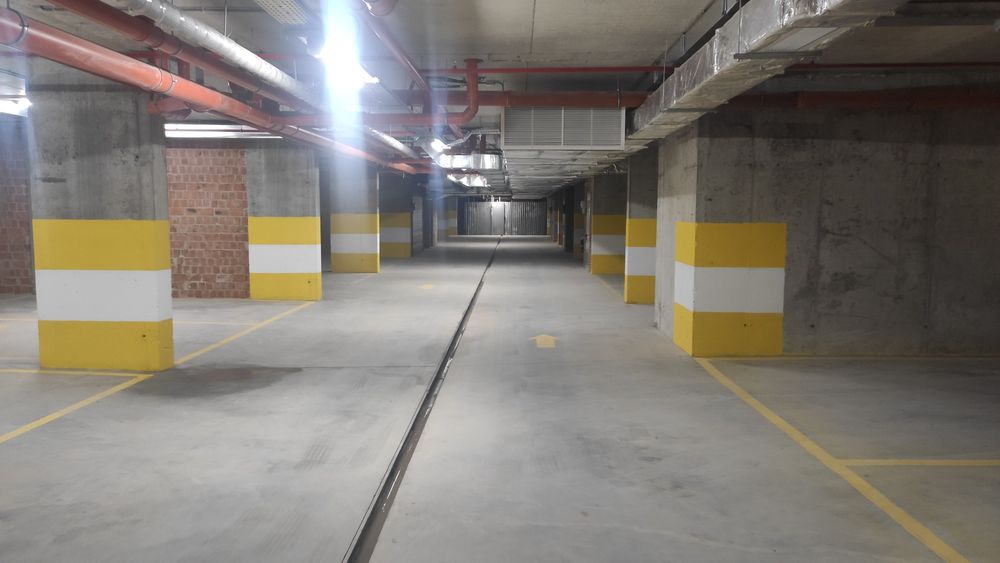 Оренда паркомісця