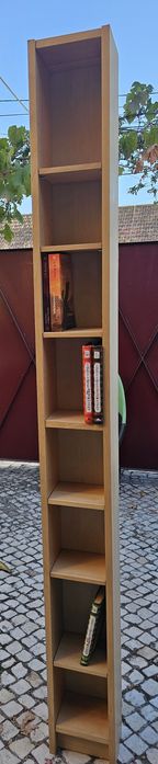 Estante Ikea para livros ou Cds
