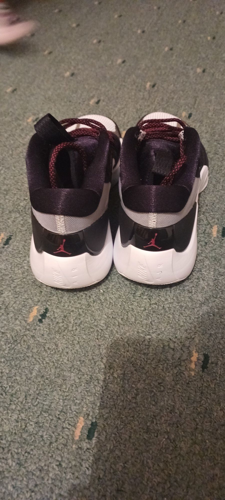Jordan Zoom separate