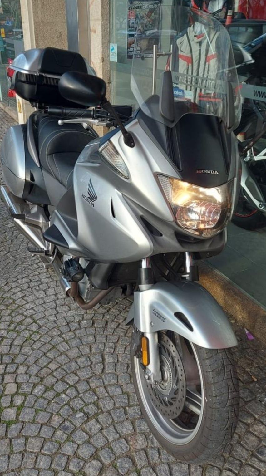 HONDA NT700 Deauville (2009)