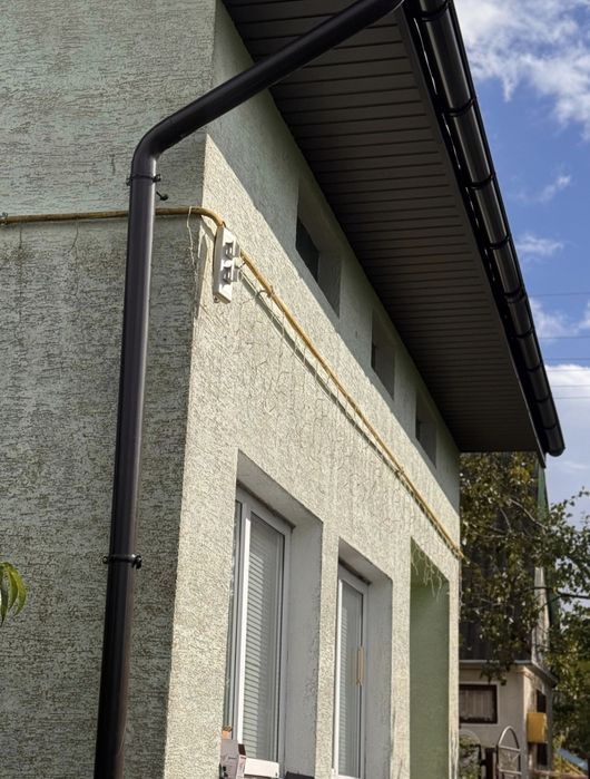 Встановлення дахів | Комплексні роботи, доставка та монтаж матеріалів