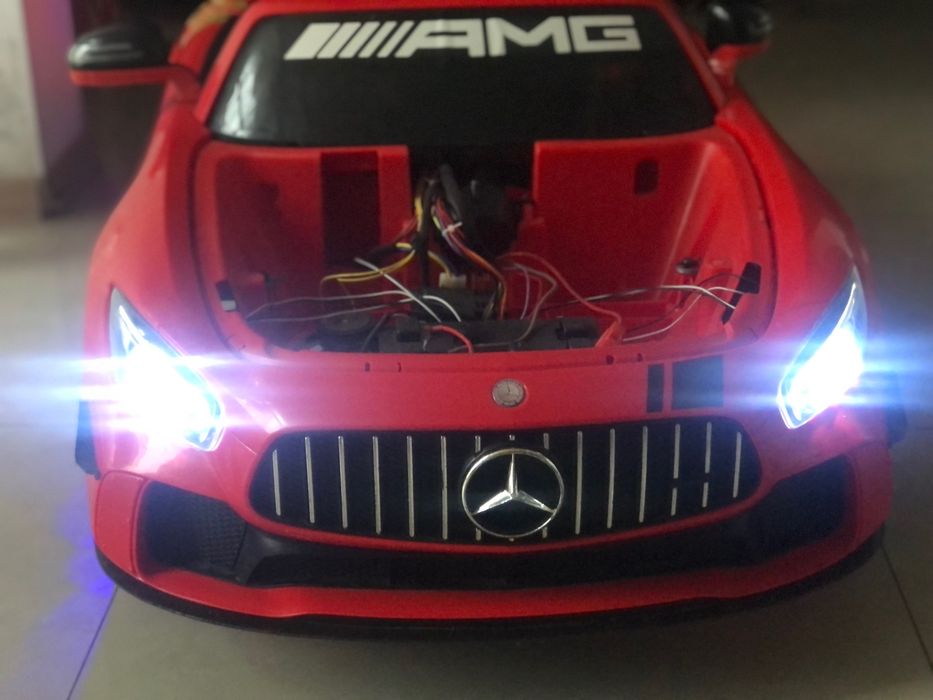 Машина на аккумуляторе детская