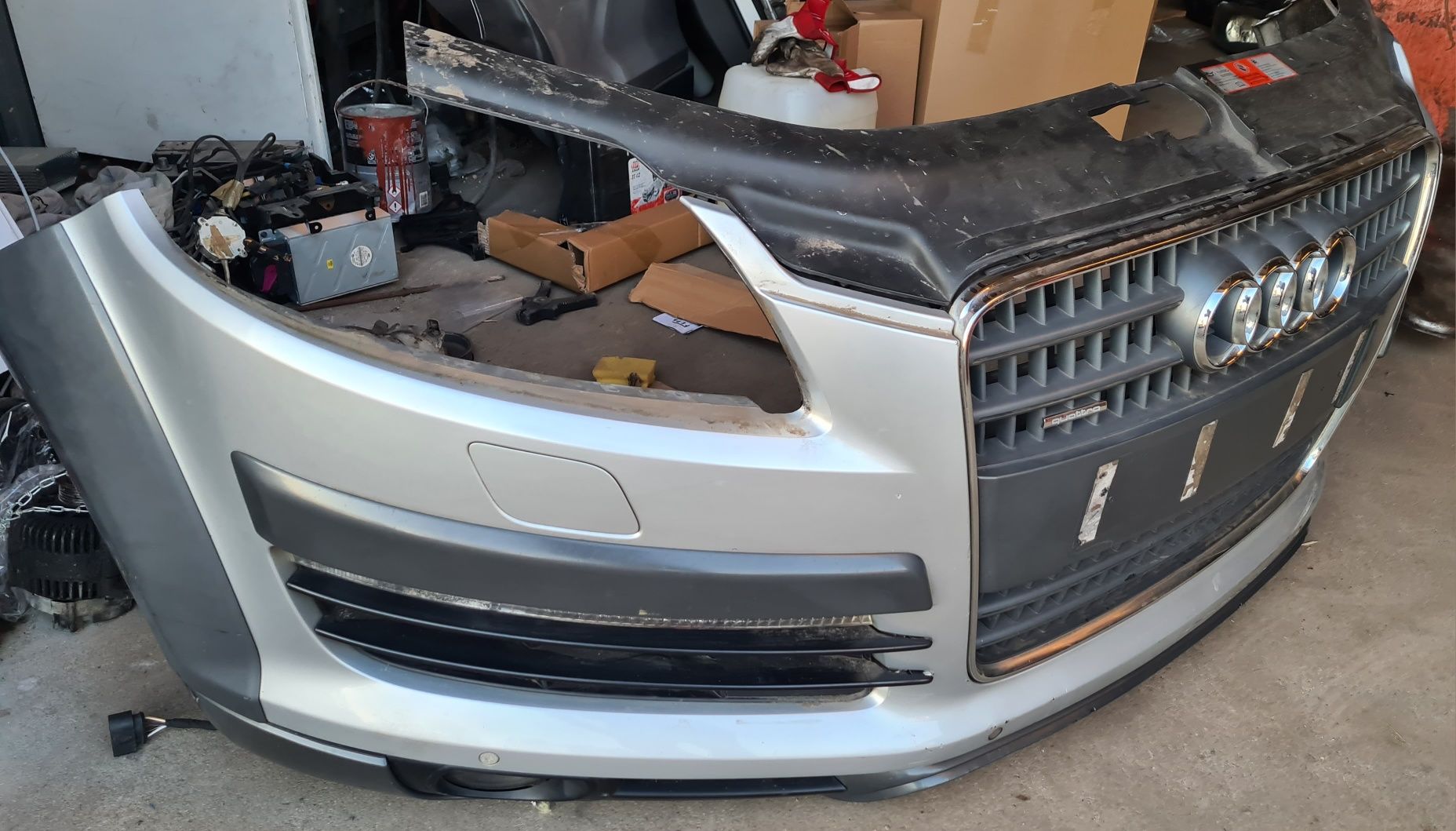 ZDERZAK przedni +grill przód xenon AUDI Q7 4L 2007r Offroad Cross LY7W
