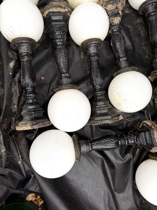 Żeliwna lampa ogrodowa 70cm, kula