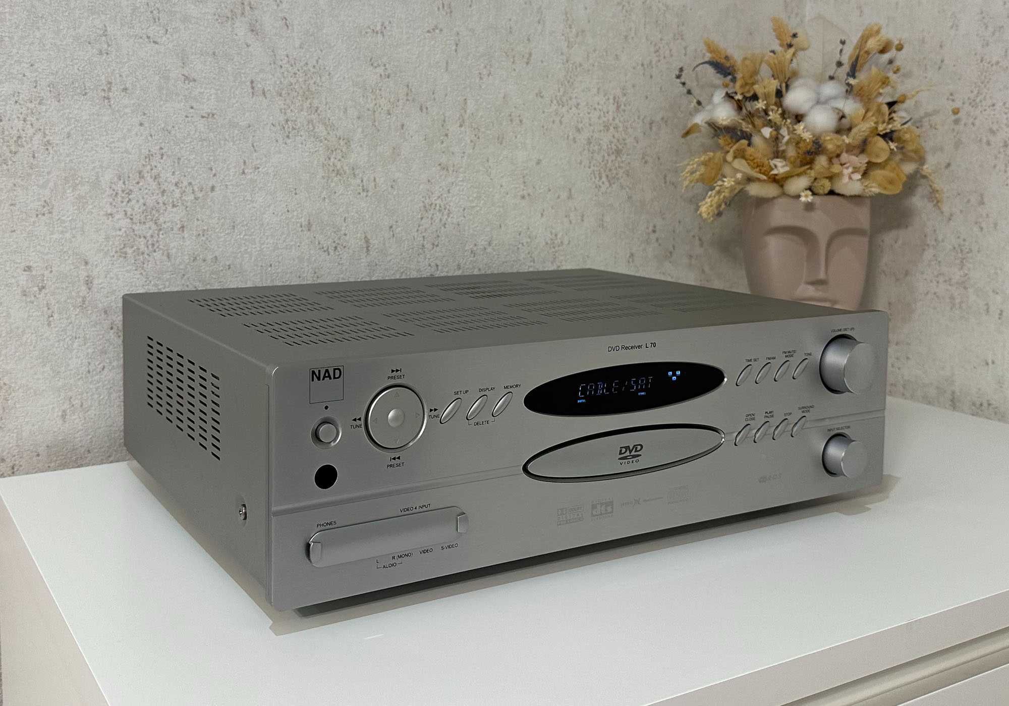 Ресивер NAD L70 (2 × 60 Вт / 8 Ом / ЦАП / CD-програвач / FM-тюнер)