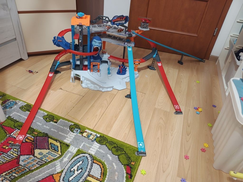 Garaż ZURU MetalMachines Zestaw Atak Goryla 6726