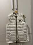 Bezowy bezrekawnik  New Balance kurtka
