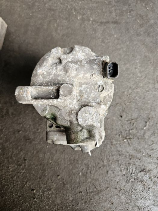 Sprężarka klimatyzacji VW Golf VI 1.4 Benzyna