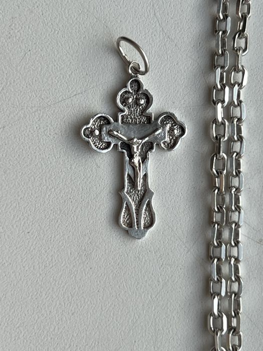 Серебренную цепочка с крестиком 925 17г 65см