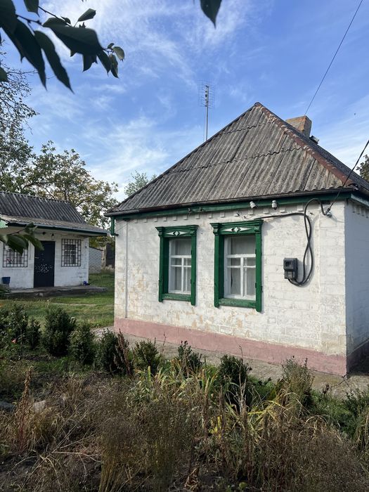 Продам будинок з ділянкою