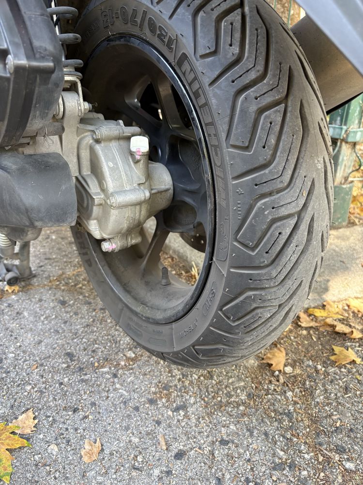 YAMAHA NMAX 125