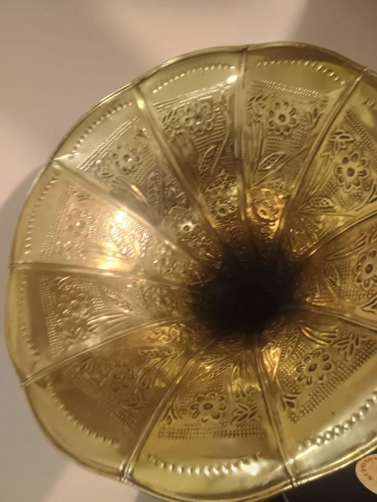 Gramofon na korbkę