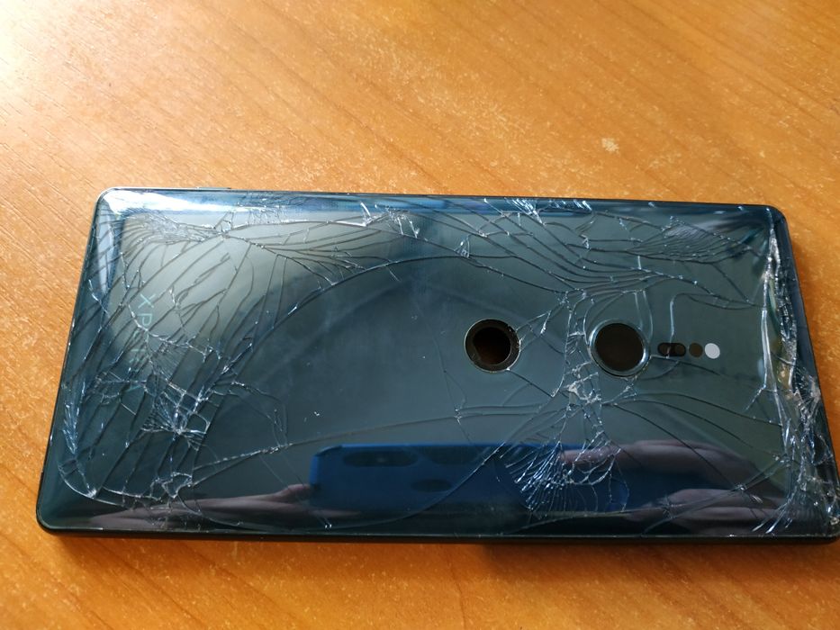 Корпус Sony Xperia XZ2