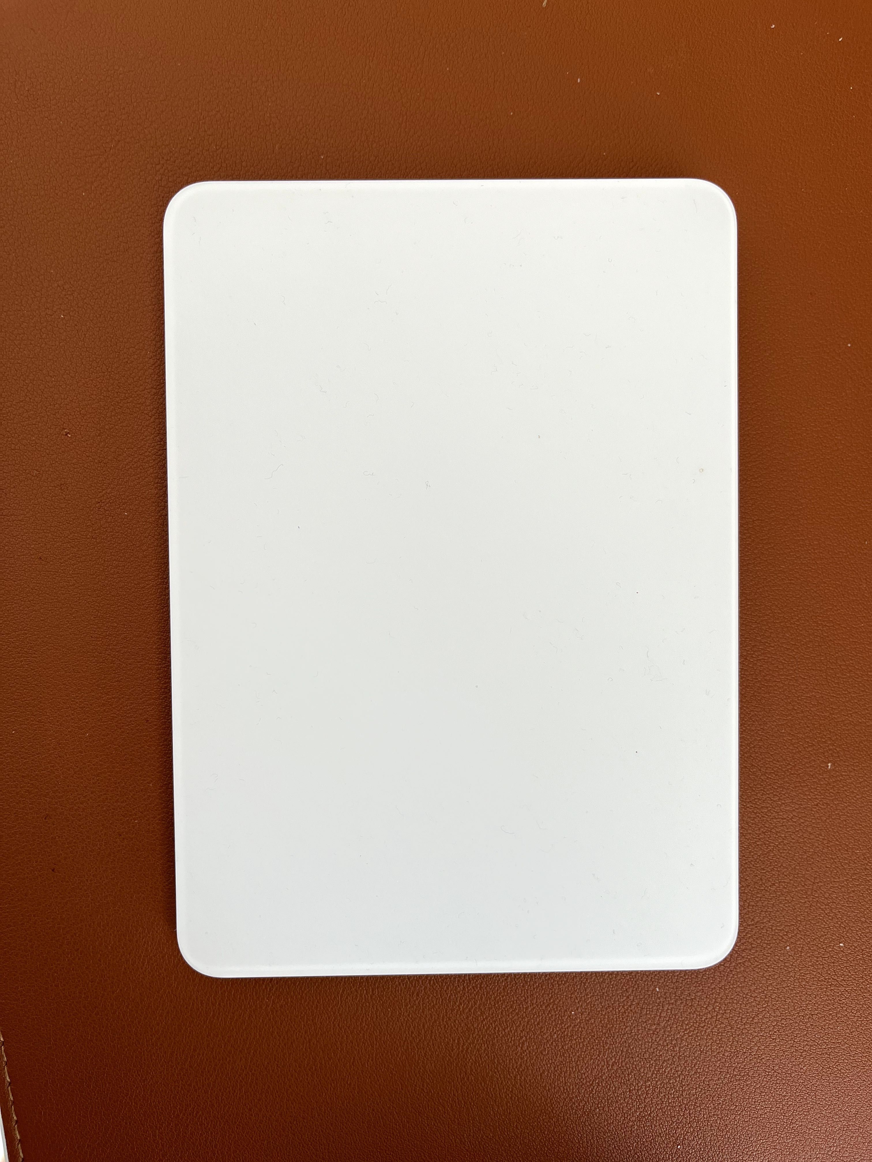 Apple Magic Trackpad - Superfície Multi-Touch branca